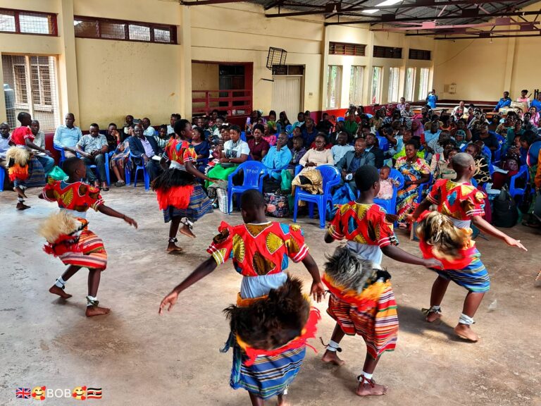 Drama Club entertaining parents